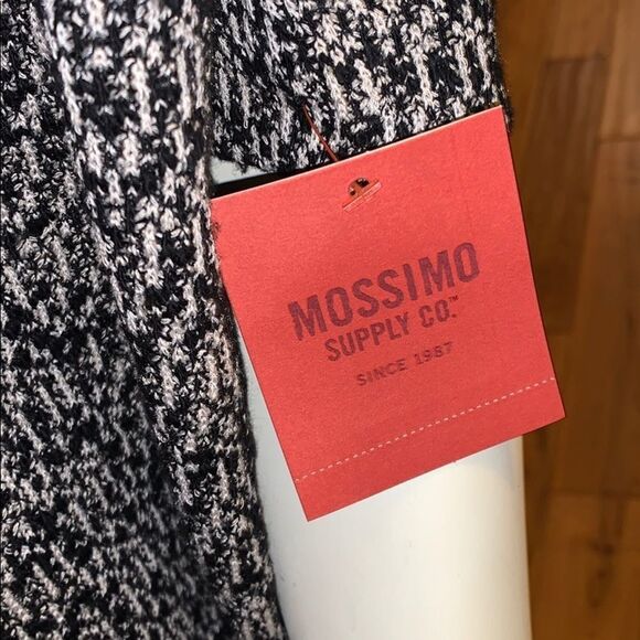 Mossimo Supply Co cardigan sweater. Size xs - Picture 7 of 8